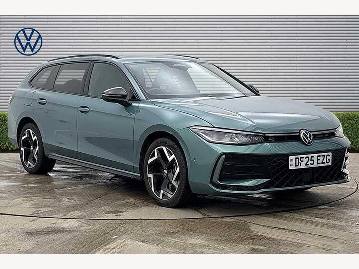 Volkswagen Passat 1.5 TSI EHybrid 19.7kWh R-Line DSG Euro 6 (s/s) 5dr