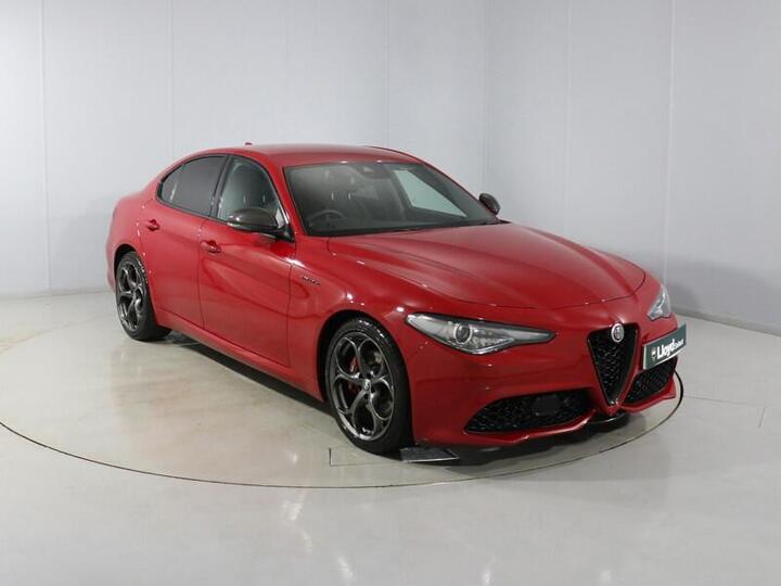 Alfa Romeo GIULIA 2.0T Veloce Ti Auto Euro 6 (s/s) 4dr Alfa Romeo GIULIA 2.0T Veloce Ti Auto Euro 6 (s/s) 4dr