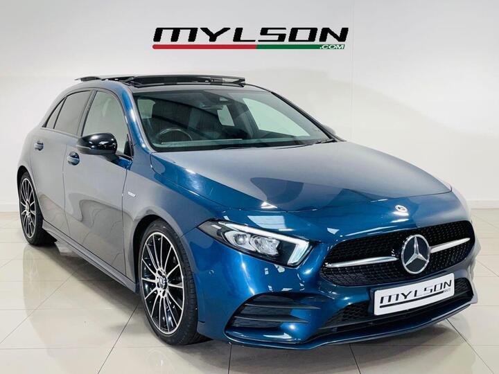 Mercedes-Benz A-CLASS 2.0 A200d Exclusive Edition 8G-DCT Euro 6 (s/s) 5dr