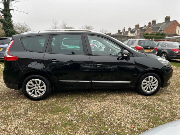 Renault Grand Scenic 1.5 DCi Dynamique Nav Auto Euro 6 5dr Renault Grand Scenic 1.5 DCi Dynamique Nav Auto Euro 6 5dr