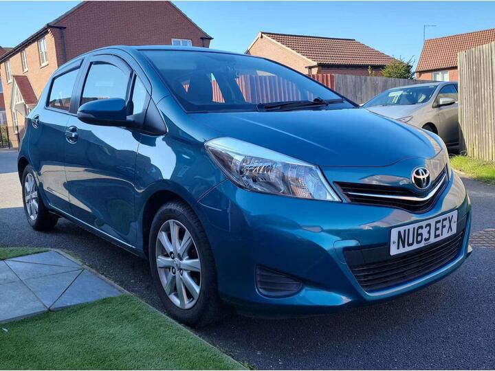 Toyota YARIS 1.33 Dual VVT-i TR Euro 5 5dr