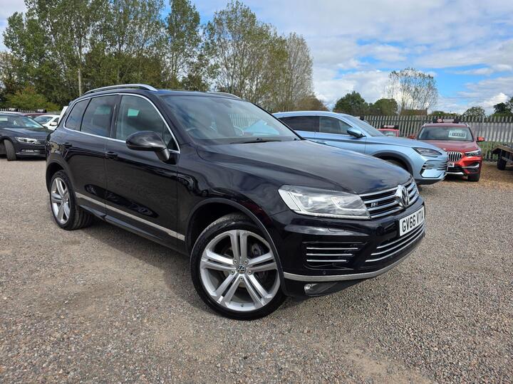 Volkswagen Touareg 3.0 TDI V6 BlueMotion Tech R-Line Tiptronic 4WD Euro 6 (s/s) 5dr