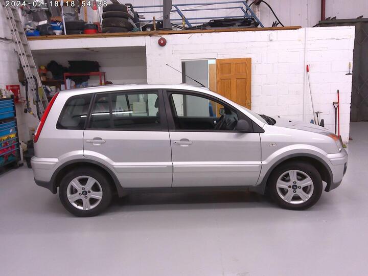 Ford Fusion 1.4 Zetec 5dr