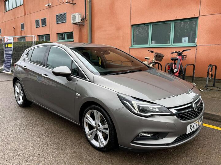 Vauxhall ASTRA 1.6 CDTi BlueInjection SRi Nav Euro 6 (s/s) 5dr