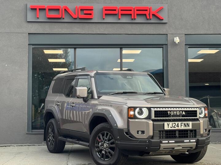 Toyota Land Cruiser 2.8D First Edition Auto 4WD Euro 6 (s/s) 5dr (LWB) Toyota Land Cruiser 2.8D First Edition Auto 4WD Euro 6 (s/s) 5dr (LWB)