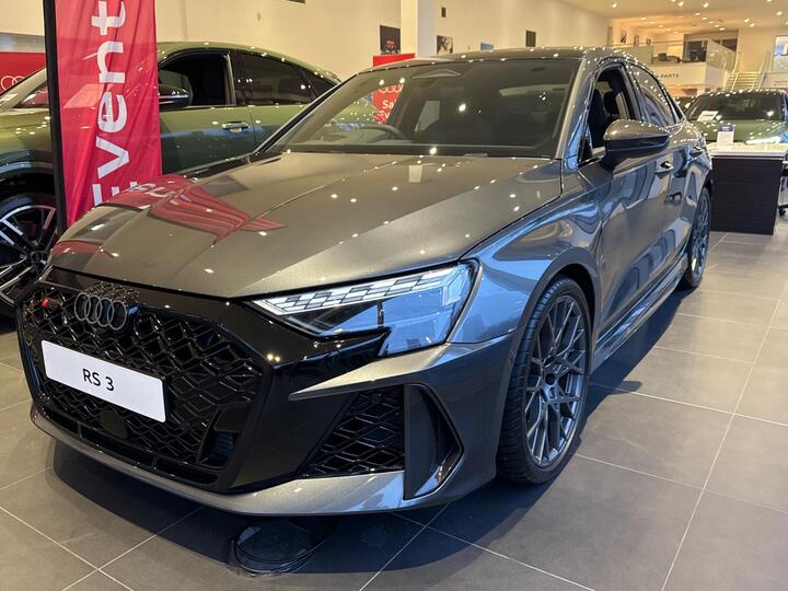 Audi RS3 2.5 TFSI Carbon Black S Tronic Quattro Euro 6 (s/s) 4dr