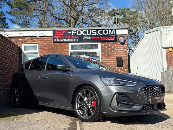 Ford Focus 2.3T EcoBoost ST Euro 6 (s/s) 5dr