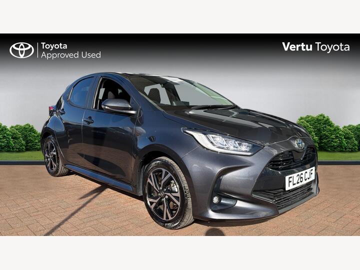 Toyota Yaris 1.5 VVT-h Design E-CVT Euro 6 (s/s) 5dr