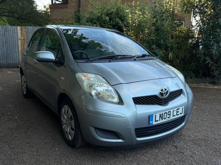Toyota Yaris 1.33 Dual VVT-i TR Euro 4 (s/s) 5dr