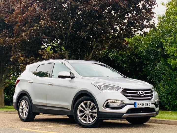 Hyundai Santa Fe 2.2 CRDi Blue Drive Premium Auto 4WD Euro 6 (s/s) 5dr (7 Seat) Hyundai Santa Fe 2.2 CRDi Blue Drive Premium Auto 4WD Euro 6 (s/s) 5dr (7 Seat)