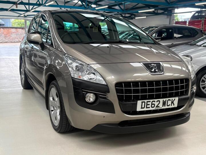 Peugeot 3008 1.6 E-HDi Active EGC Euro 5 (s/s) 5dr