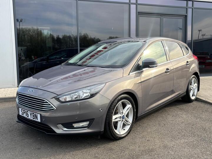 Ford Focus 1.0T EcoBoost Titanium Euro 6 (s/s) 5dr