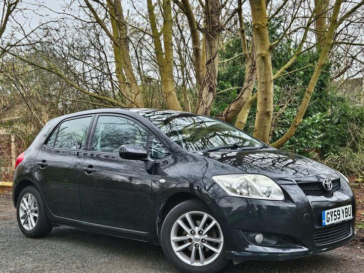 Toyota Auris 1.33 VVT-i TR (s/s) 5dr