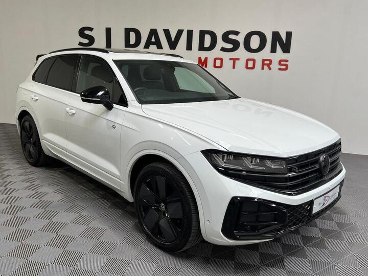 Volkswagen TOUAREG 3.0 TDI V6 Black Edition Tiptronic 4Motion Euro 6 (s/s) 5dr