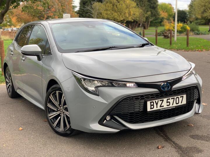 Toyota Corolla 1.8 VVT-h Design CVT Euro 6 (s/s) 5dr Toyota Corolla 1.8 VVT-h Design CVT Euro 6 (s/s) 5dr