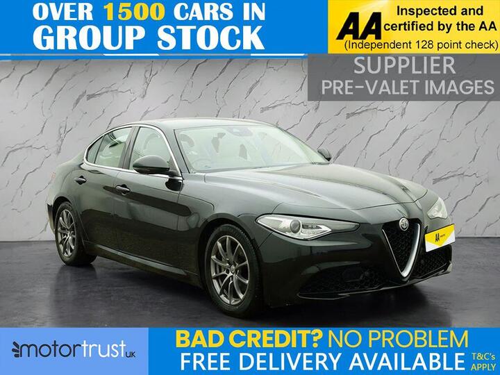 Alfa Romeo GIULIA 2.0T Super Auto Euro 6 (s/s) 4dr Alfa Romeo GIULIA 2.0T Super Auto Euro 6 (s/s) 4dr