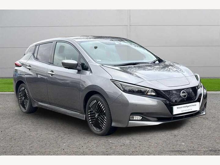 Nissan LEAF 39kWh Tekna Auto 5dr Nissan LEAF 39kWh Tekna Auto 5dr