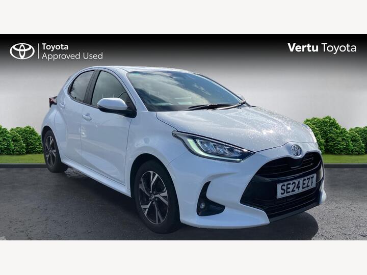 Toyota Yaris 1.5 VVT-h Design E-CVT Euro 6 (s/s) 5dr
