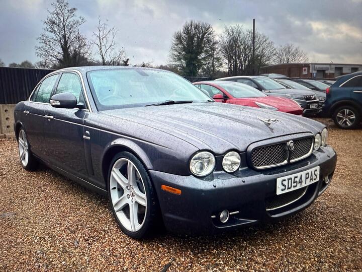 Jaguar XJ 2.7 TD Sovereign 4dr