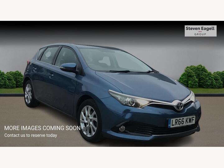 Toyota Auris 1.2 VVT-i Icon Euro 6 (s/s) 5dr Toyota Auris 1.2 VVT-i Icon Euro 6 (s/s) 5dr