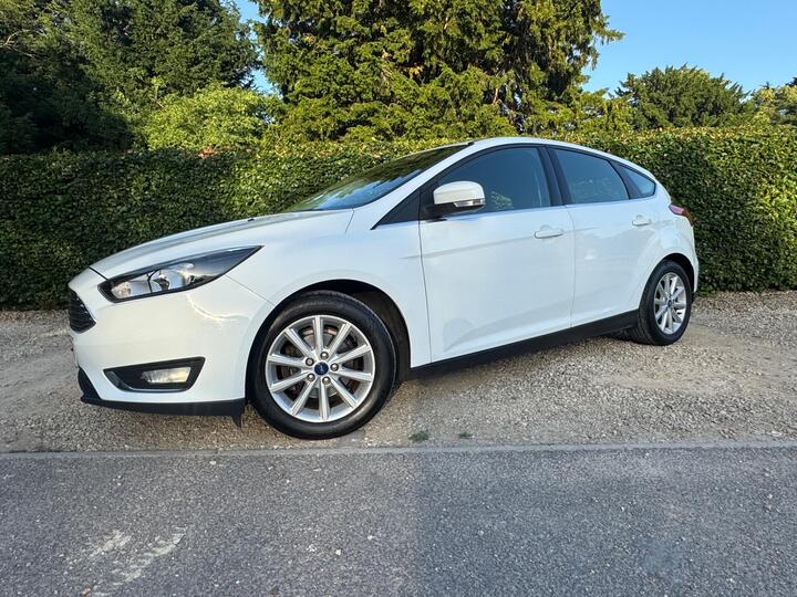 Ford Focus 1.6 TDCi Titanium Euro 5 (s/s) 5dr