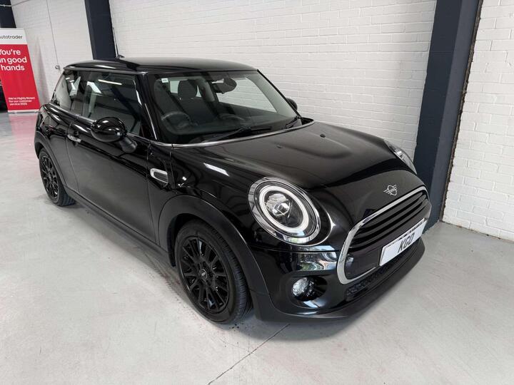 MINI HATCH 1.5 Cooper Classic Euro 6 (s/s) 3dr