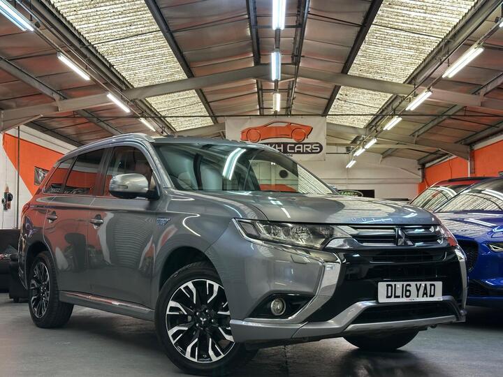 Mitsubishi Outlander 2.0h 12kWh GX5h CVT 4WD Euro 6 (s/s) 5dr Mitsubishi Outlander 2.0h 12kWh GX5h CVT 4WD Euro 6 (s/s) 5dr