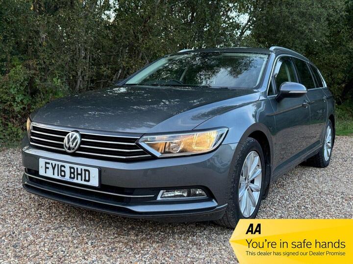Volkswagen PASSAT 2.0 TDI BlueMotion Tech SE Business Euro 6 (s/s) 5dr