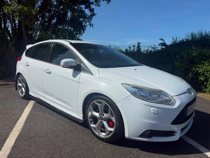 Ford Focus 2.0T EcoBoost ST-3 Euro 5 (s/s) 5dr