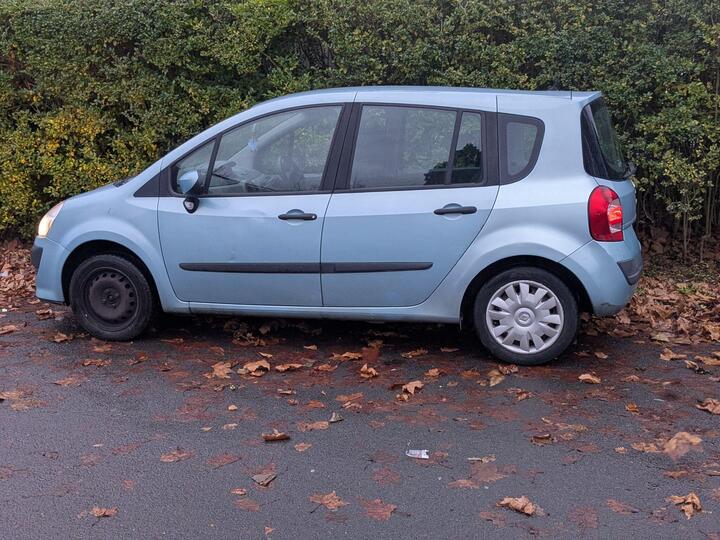 Renault Grand Modus 1.2 16V Expression Euro 4 5dr