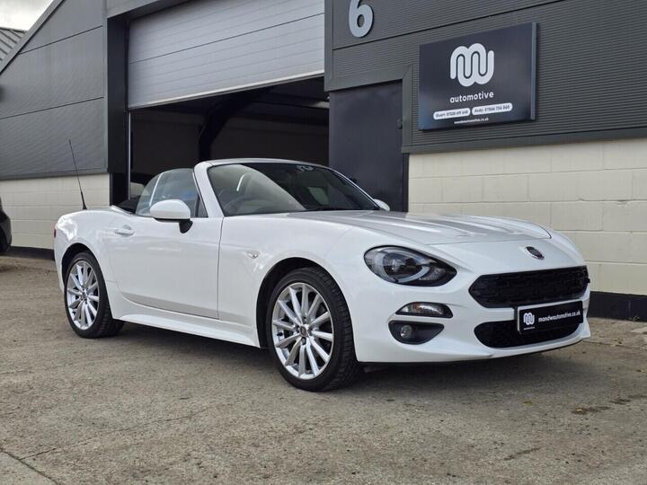 Fiat 124 SPIDER 1.4 MultiAir Lusso Plus Auto Euro 6 2dr Fiat 124 SPIDER 1.4 MultiAir Lusso Plus Auto Euro 6 2dr