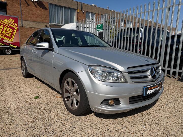 Mercedes-Benz C Class 1.8 C180 BlueEfficiency Executive SE Auto Euro 5 4dr