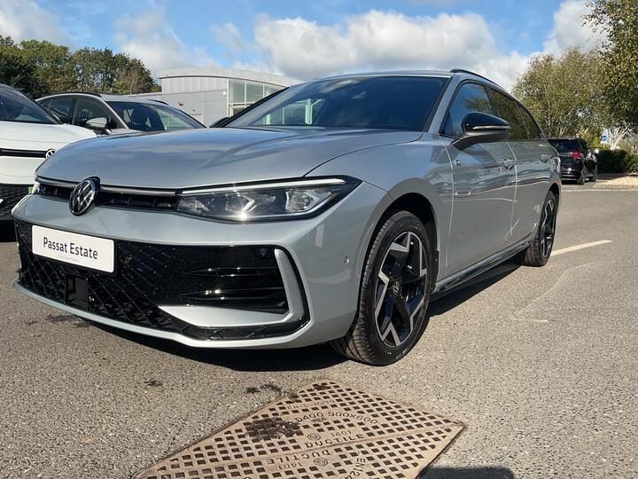 Volkswagen Passat 1.5 ETSI MHEV R-Line DSG Euro 6 (s/s) 5dr