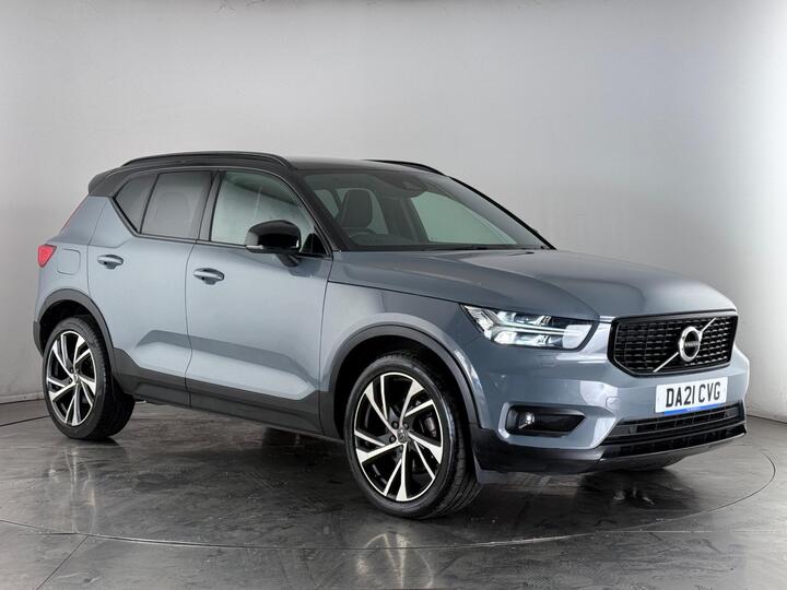 Volvo XC40 2.0 B4 MHEV R-Design Pro Auto Euro 6 (s/s) 5dr