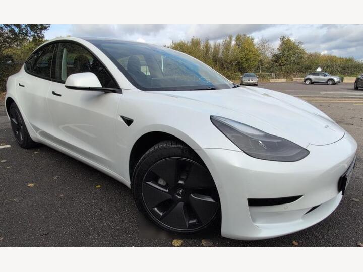 Tesla Model 3 Standard Range Plus Auto RWD 4dr