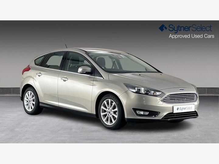 Ford FOCUS 1.6 Titanium Powershift Euro 6 5dr