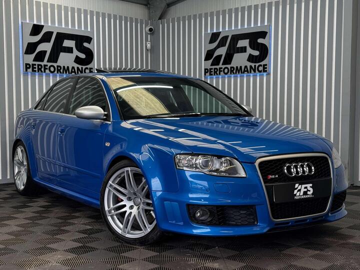 Audi RS4 4.2 Quattro 4dr