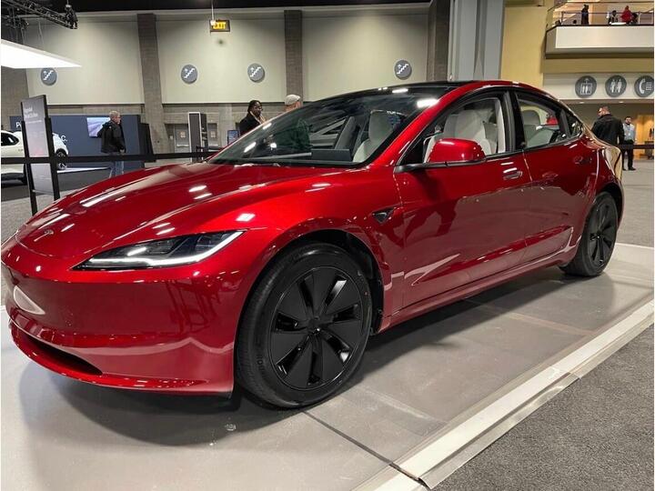 Tesla Model 3 (Dual Motor) Long Range Auto 4WDE 4dr