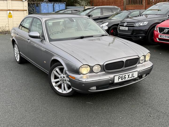 Jaguar XJ 2.7 TDVi Sovereign 4dr
