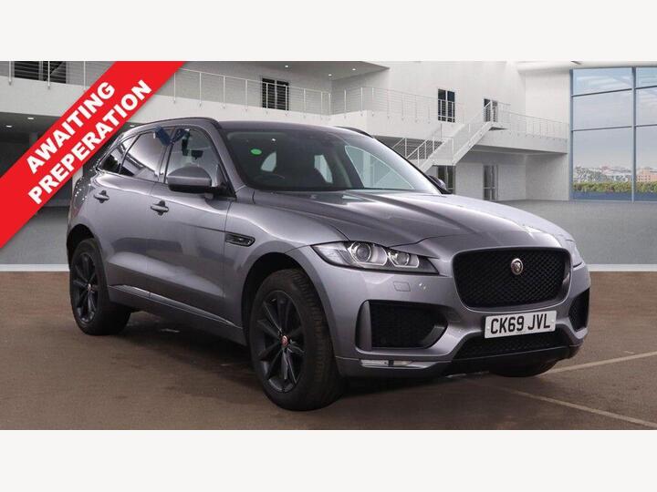 Jaguar F-PACE 2.0 D180 Chequered Flag Auto AWD Euro 6 (s/s) 5dr Jaguar F-PACE 2.0 D180 Chequered Flag Auto AWD Euro 6 (s/s) 5dr