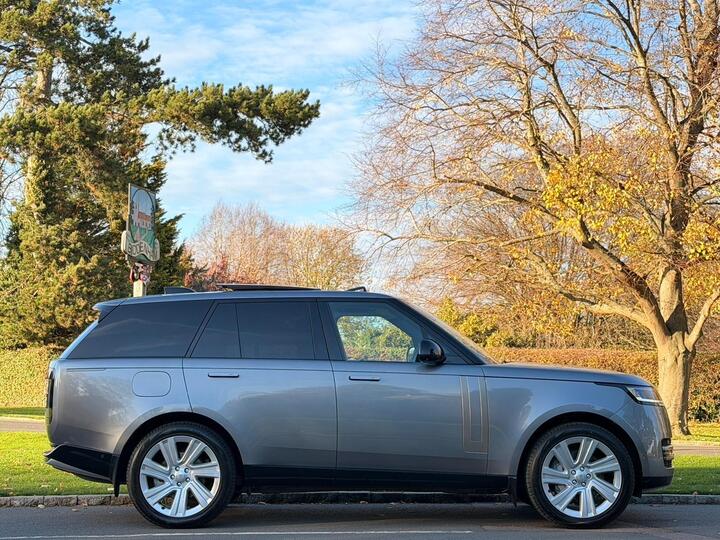 Land Rover Range Rover 3.0 D350 MHEV HSE Auto 4WD Euro 6 (s/s) 5dr Land Rover Range Rover 3.0 D350 MHEV HSE Auto 4WD Euro 6 (s/s) 5dr