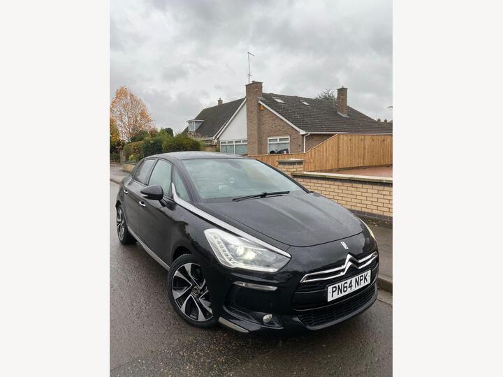 Citroen DS5 2.0 HDi DSport Euro 5 5dr Citroen DS5 2.0 HDi DSport Euro 5 5dr