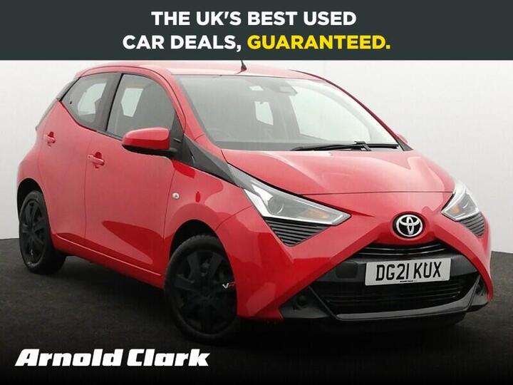 Toyota AYGO 1.0 VVT-i X-play Euro 6 5dr (Safety Sense) Toyota AYGO 1.0 VVT-i X-play Euro 6 5dr (Safety Sense)