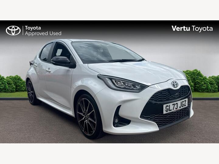 Toyota Yaris 1.5 VVT-h GR SPORT E-CVT Euro 6 (s/s) 5dr