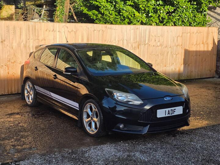 Ford Focus 2.0T EcoBoost ST-2 Euro 5 (s/s) 5dr