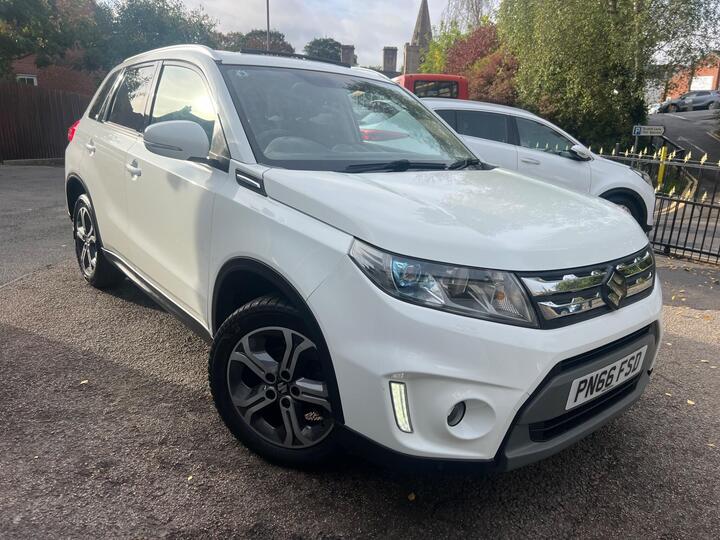 Suzuki Vitara 1.6 SZ5 Euro 6 (s/s) 5dr Suzuki Vitara 1.6 SZ5 Euro 6 (s/s) 5dr