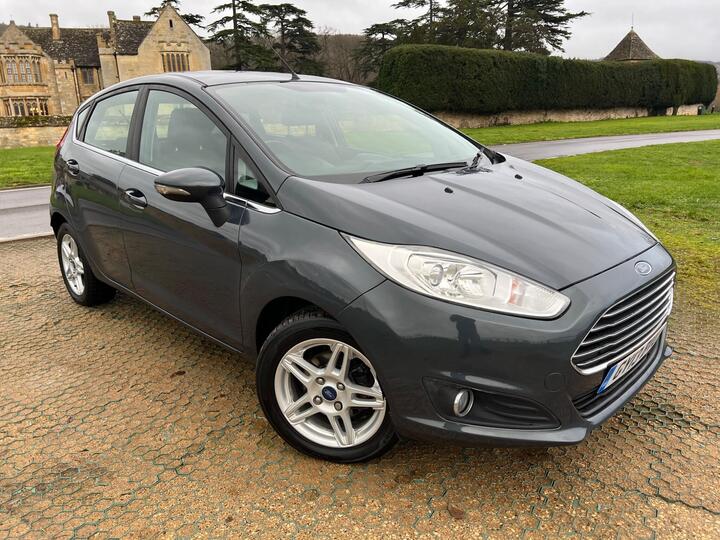 Ford Fiesta 1.6 Zetec Powershift Euro 5 5dr
