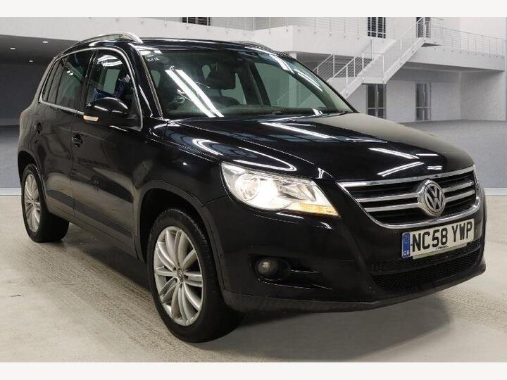 Volkswagen TIGUAN 2.0 TDI Sport Auto 4WD Euro 4 5dr