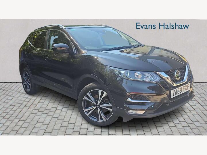 Nissan Qashqai 1.3 DIG-T N-Connecta Euro 6 (s/s) 5dr