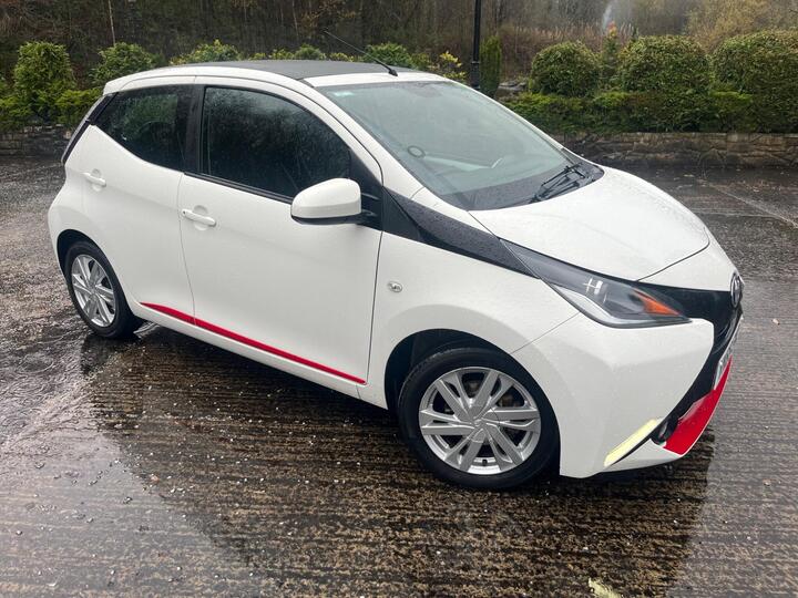 Toyota AYGO 1.0 VVT-i X-pression X-wave X-shift Euro 5 5dr Euro 5